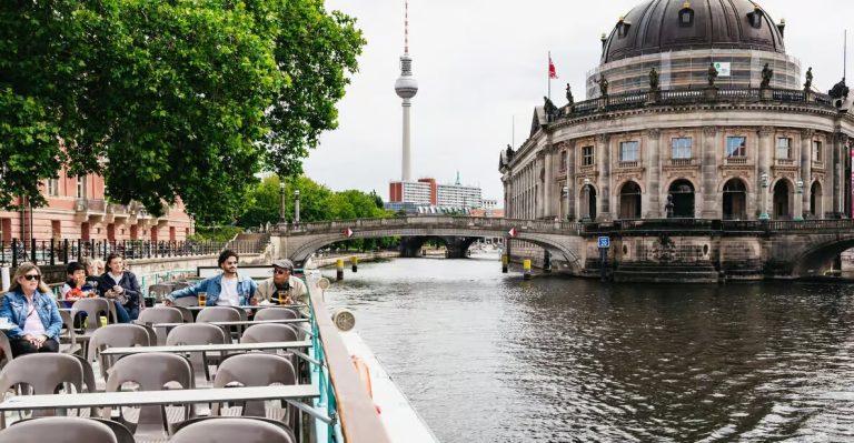 Berlin: 1-Hour City Sightseeing River Cruise